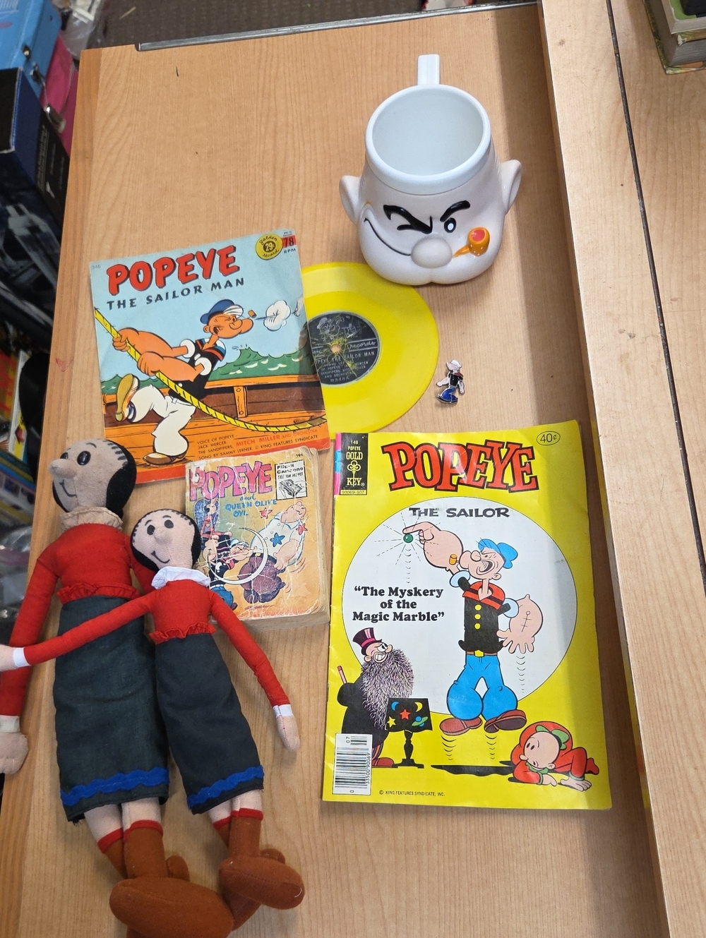 Vtg 1992 Olive Oyl Plush Dolls,78rpm Popeye Record, Comic,‎ Big Little Book, Mug